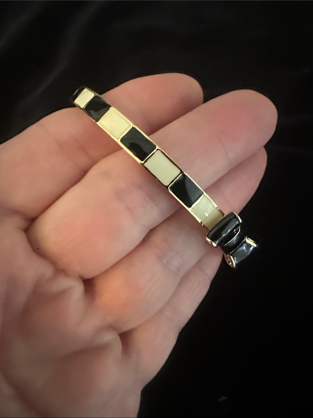 kate spade Black and White Gold Tone Take a Bow Bangle - Picture 7 of 8